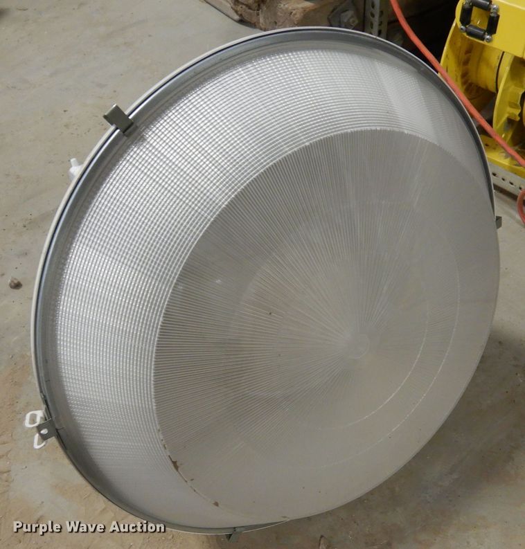 image for item MR9738 (45) Hubbell W00381350 lights