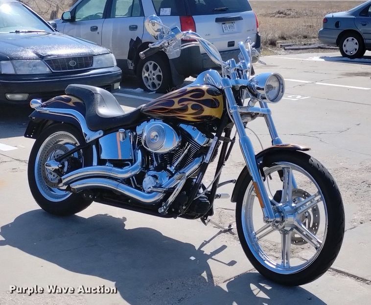 image for item MR9776 2005 Harley Davidson FXSTDI  motorcycle