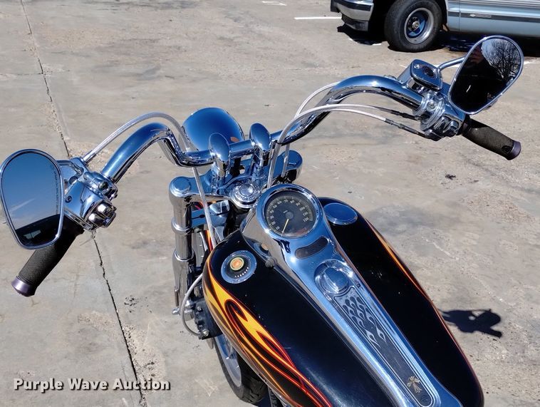 image for item MR9776 2005 Harley Davidson FXSTDI  motorcycle