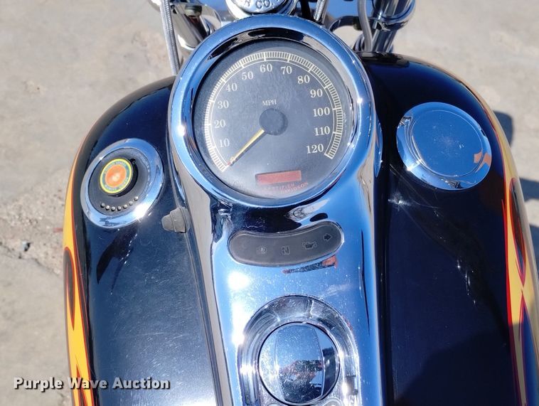 image for item MR9776 2005 Harley Davidson FXSTDI  motorcycle