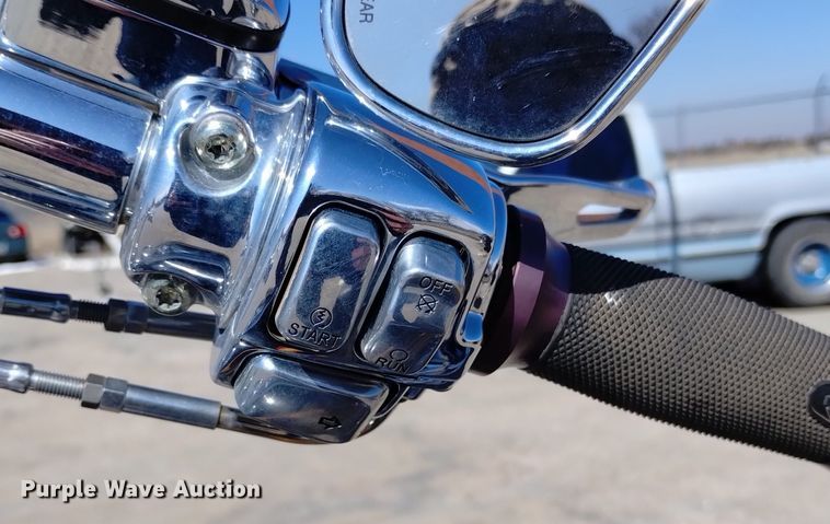 image for item MR9776 2005 Harley Davidson FXSTDI  motorcycle