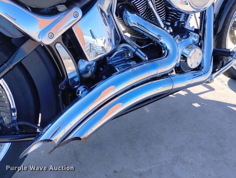 image for item MR9776 2005 Harley Davidson FXSTDI  motorcycle