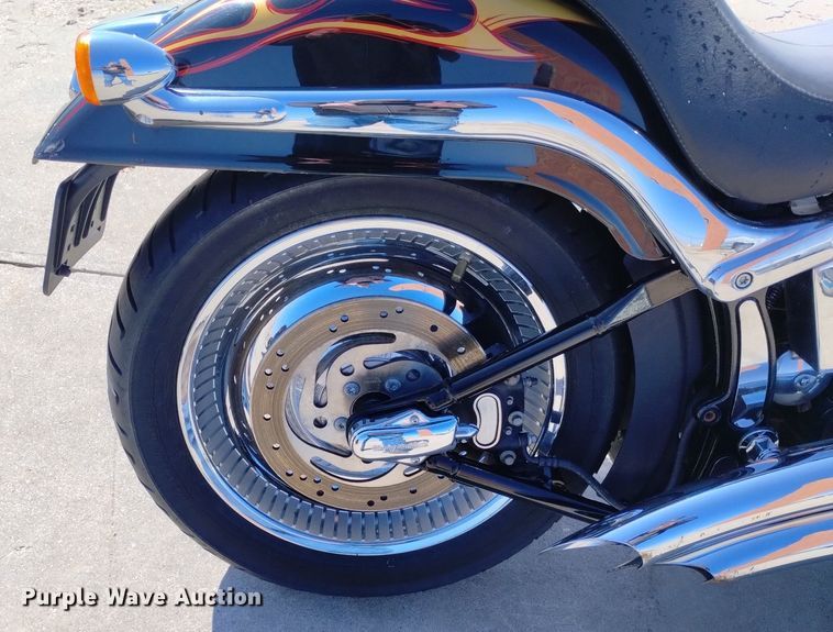 image for item MR9776 2005 Harley Davidson FXSTDI  motorcycle