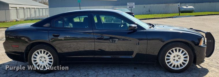 image for item MW9563 2014 Dodge Charger Police
