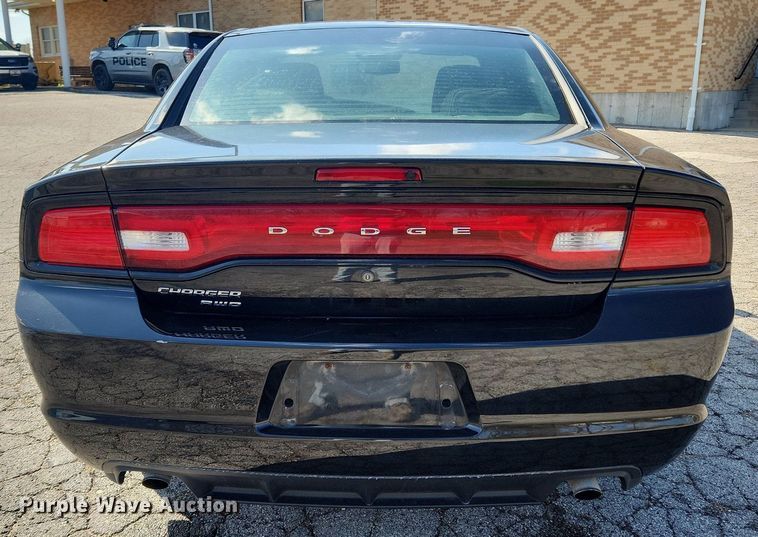 image for item MW9563 2014 Dodge Charger Police