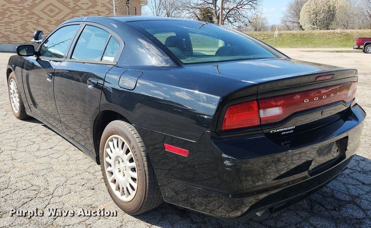 image for item MW9563 2014 Dodge Charger Police