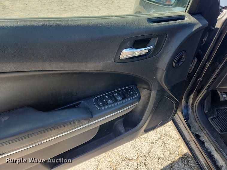 image for item MW9563 2014 Dodge Charger Police