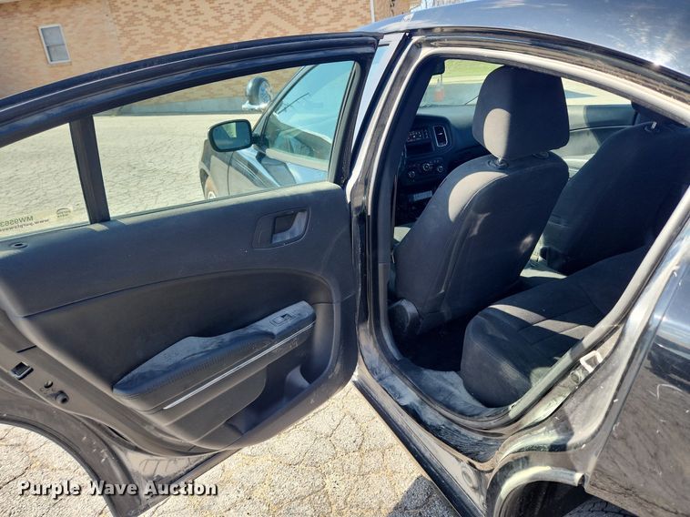 image for item MW9563 2014 Dodge Charger Police