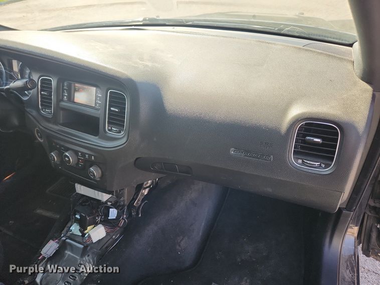 image for item MW9563 2014 Dodge Charger Police