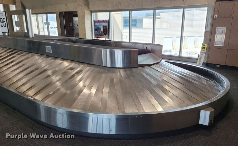 image for item MX9572 Luggage carousel