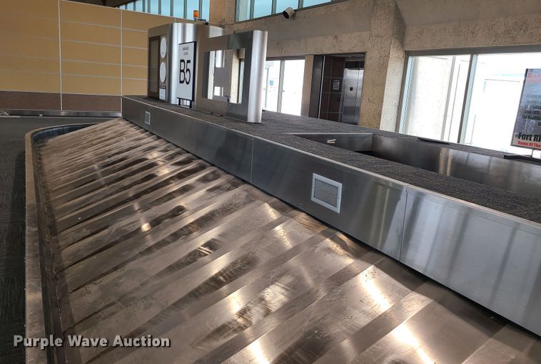 image for item MX9572 Luggage carousel