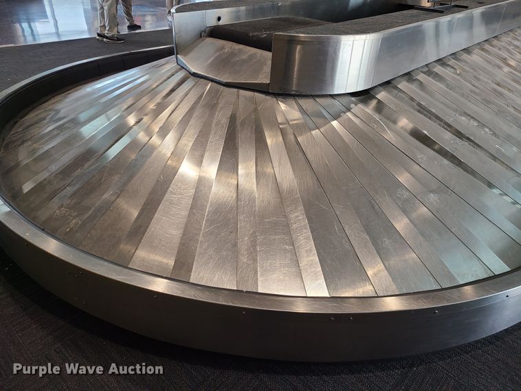 image for item MX9572 Luggage carousel