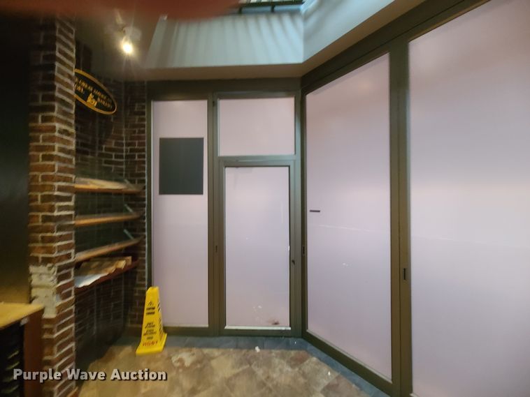 image for item MX9574 Retractable glass wall