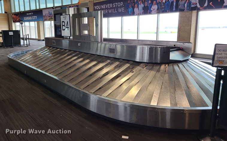 image for item MX9580 (2) luggage carousels