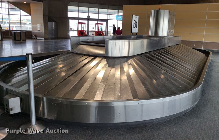 image for item MX9584 (2) luggage carousels