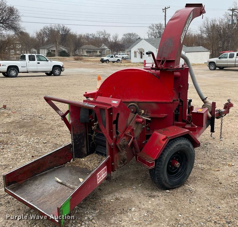 Olathe 986 wood chipper in Hoisington, KS Item MY9042 sold Purple Wave