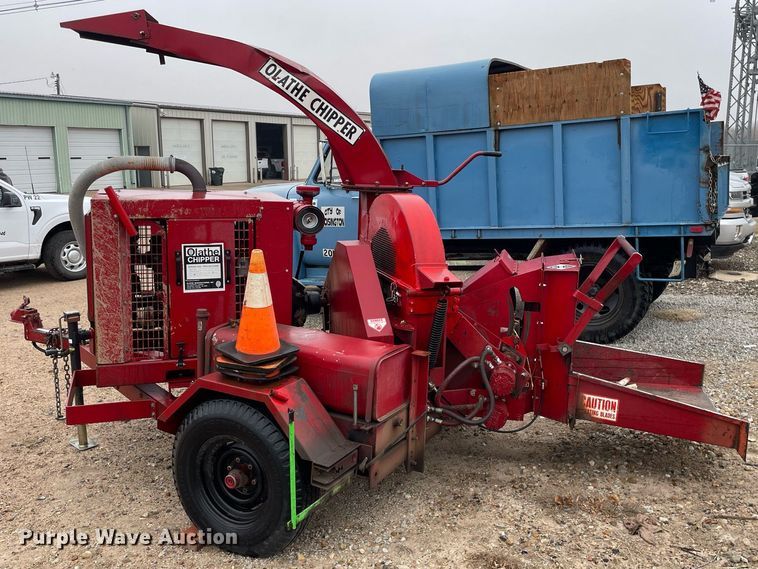 Olathe 986 wood chipper in Hoisington, KS Item MY9042 sold Purple Wave