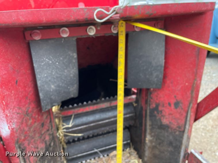 image for item MY9042 Olathe 986  wood chipper