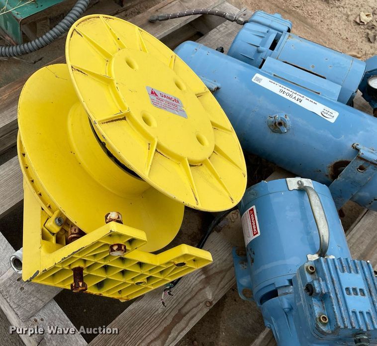 image for item MY9046 (3) air compressors