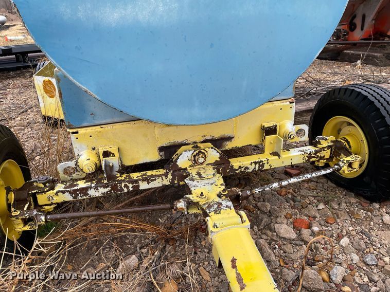 image for item MY9047 Shop built  nurse tank trailer