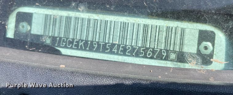 image for item MY9051 2004 Chevrolet 1500 Silverado  Ext. Cab pickup truck