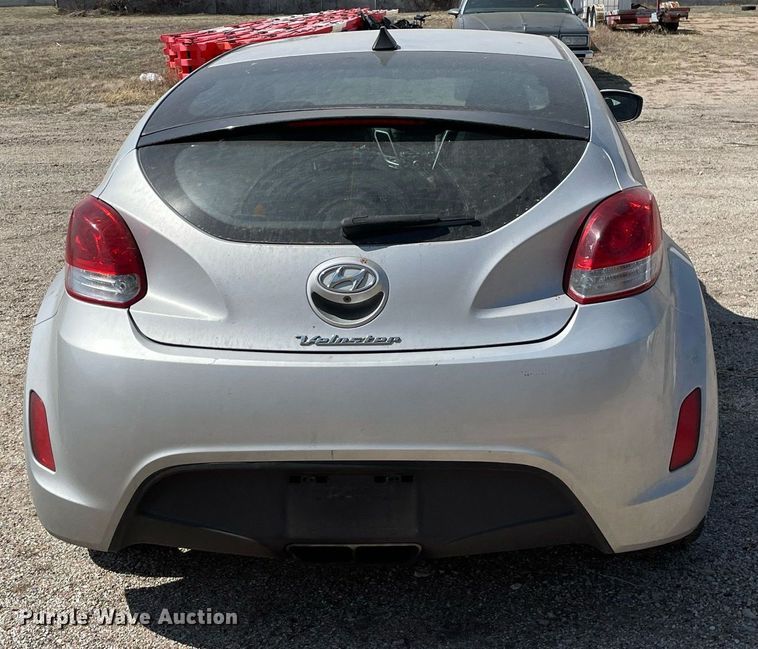 image for item MY9052 2016 Hyundai Veloster