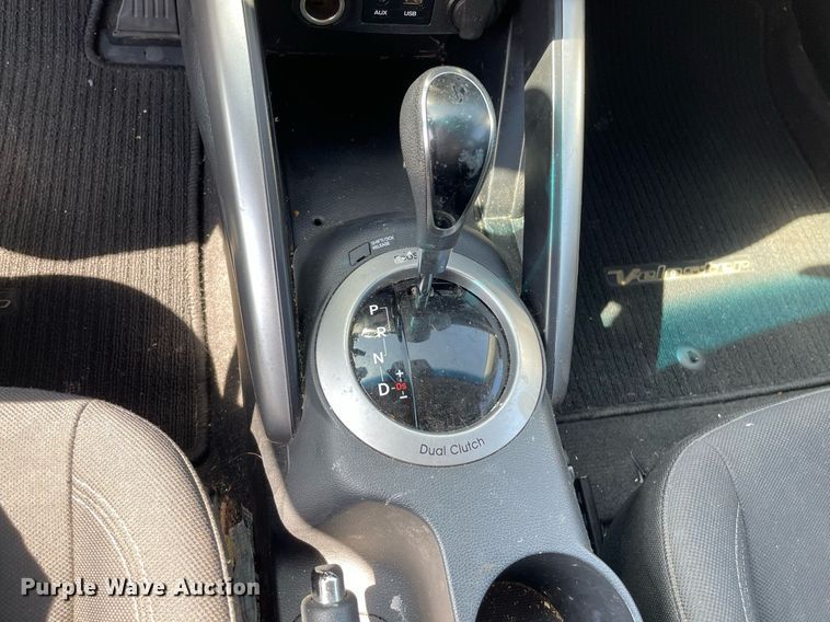 image for item MY9052 2016 Hyundai Veloster