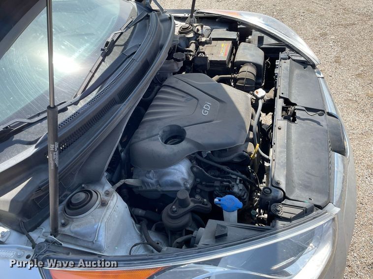 image for item MY9052 2016 Hyundai Veloster