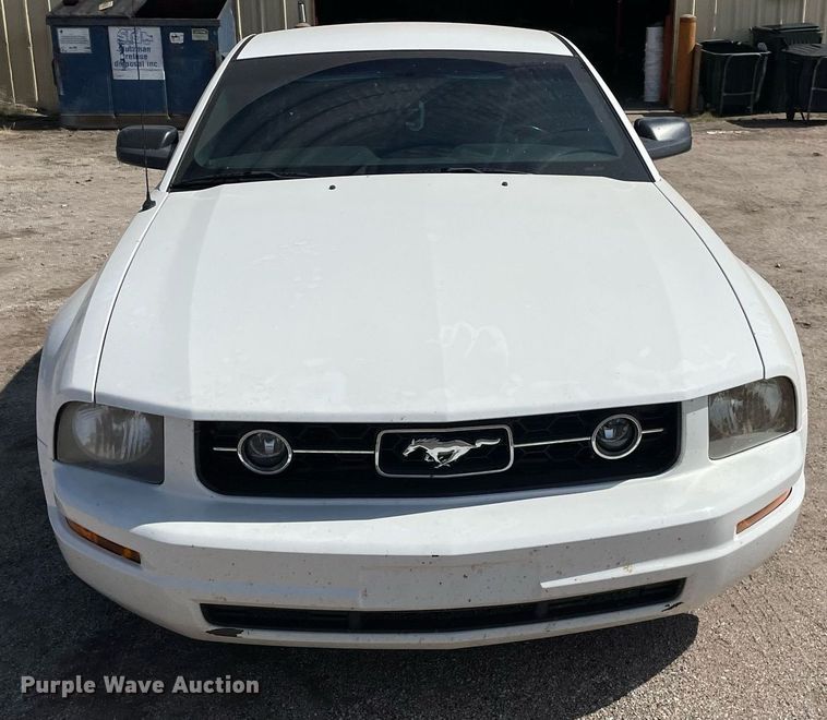 image for item MY9053 2009 Ford Mustang