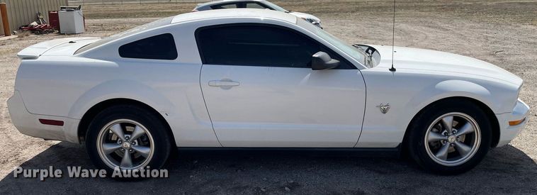 image for item MY9053 2009 Ford Mustang