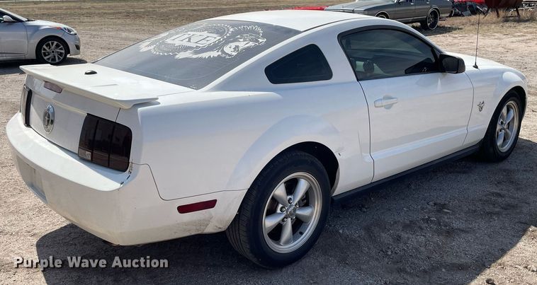 image for item MY9053 2009 Ford Mustang