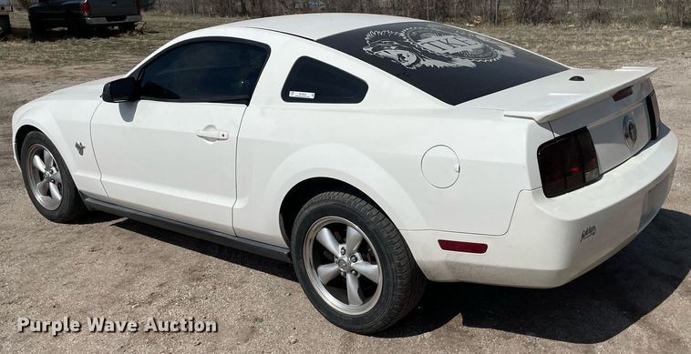image for item MY9053 2009 Ford Mustang