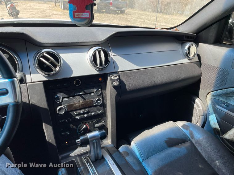 image for item MY9053 2009 Ford Mustang