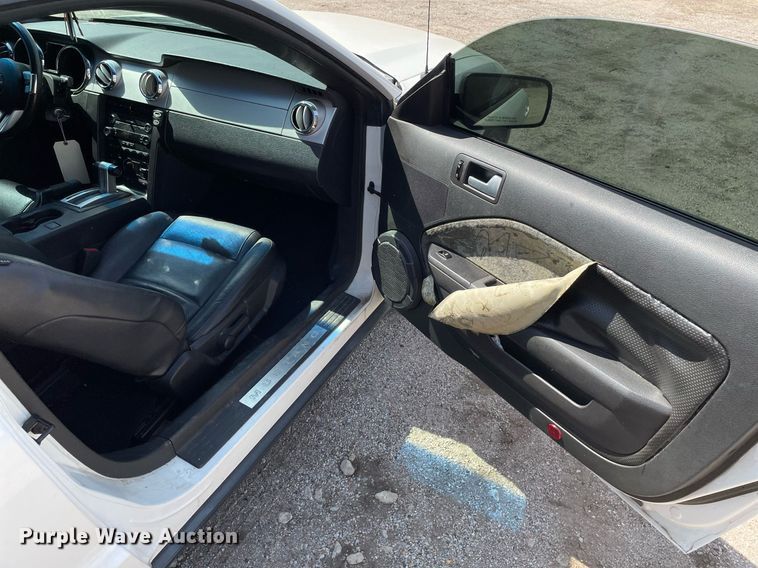 image for item MY9053 2009 Ford Mustang