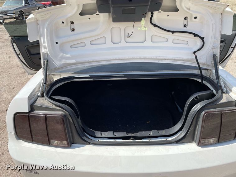 image for item MY9053 2009 Ford Mustang