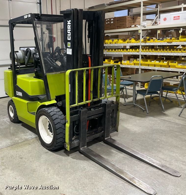 image for item MY9126 Clark CGP30  forklift