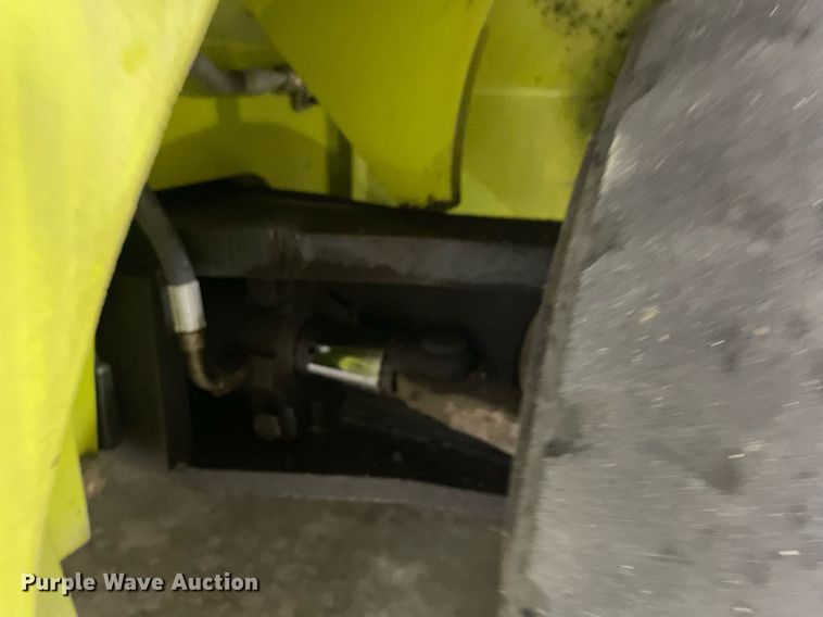 image for item MY9126 Clark CGP30  forklift