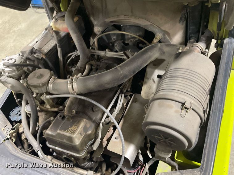 image for item MY9126 Clark CGP30  forklift