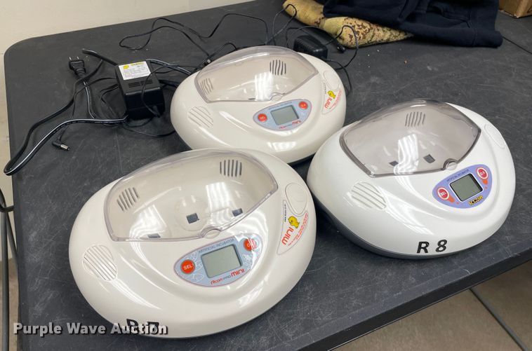 image for item MY9250 (3) Rcom artificial incubators