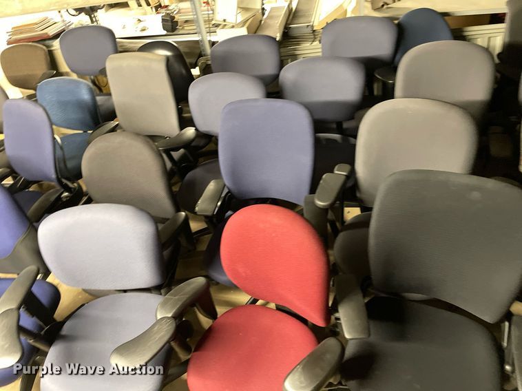 image for item MY9251 Approximately 27 chairs