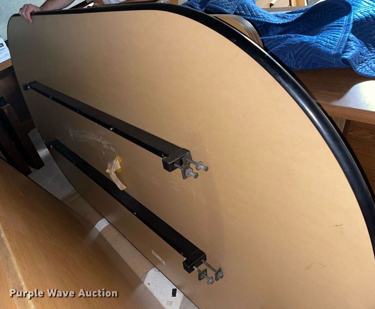 image for item MY9260 Conference table