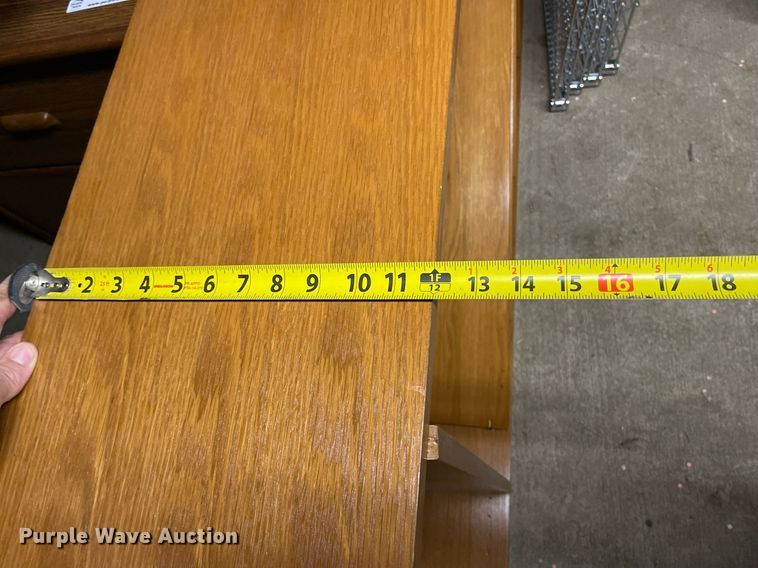 image for item MY9261 Wood bookcase