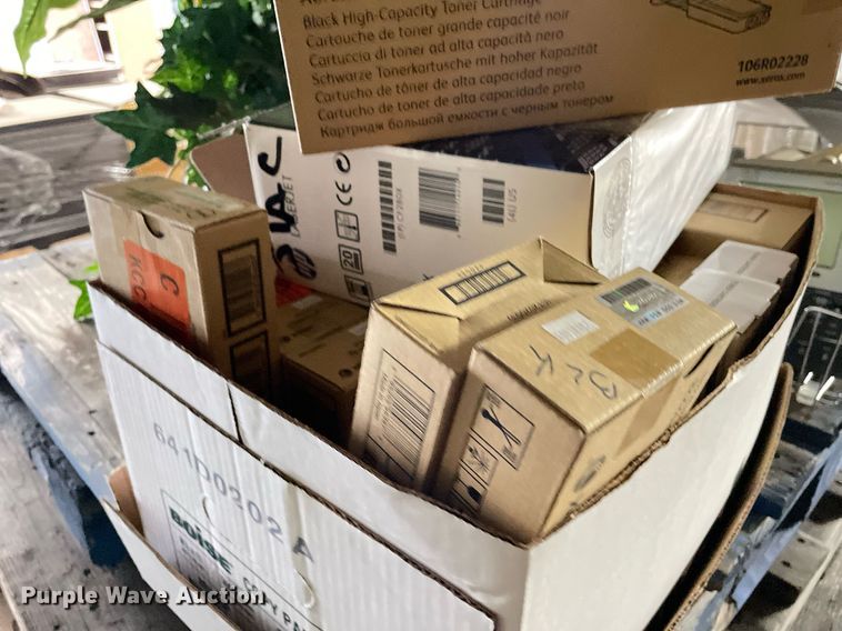 image for item MY9262 Office supplies and equipment