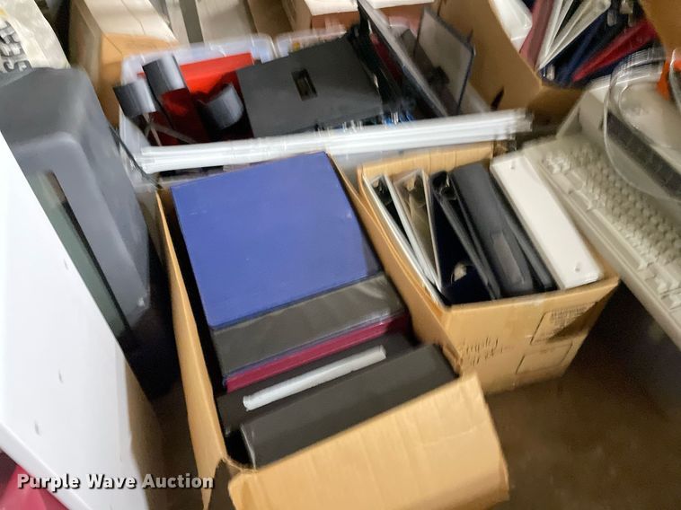 image for item MY9262 Office supplies and equipment