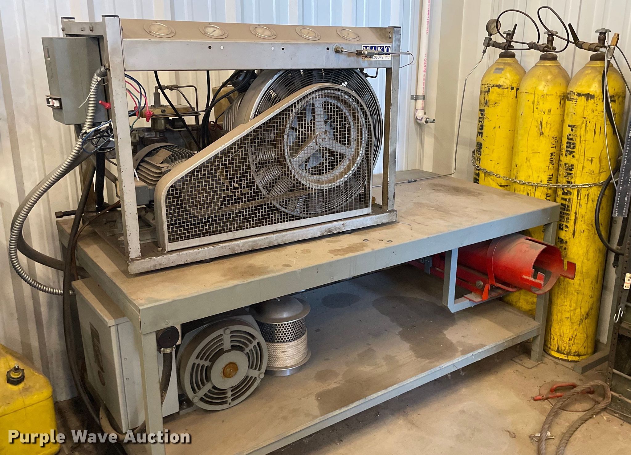 Mako cascade SCBA fill station and air compressor in Sylvia, KS Item