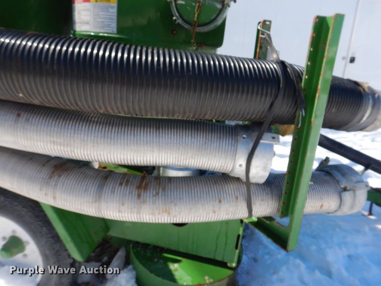 image for item DK5176 2011 Walinga 6614  grain vacuum