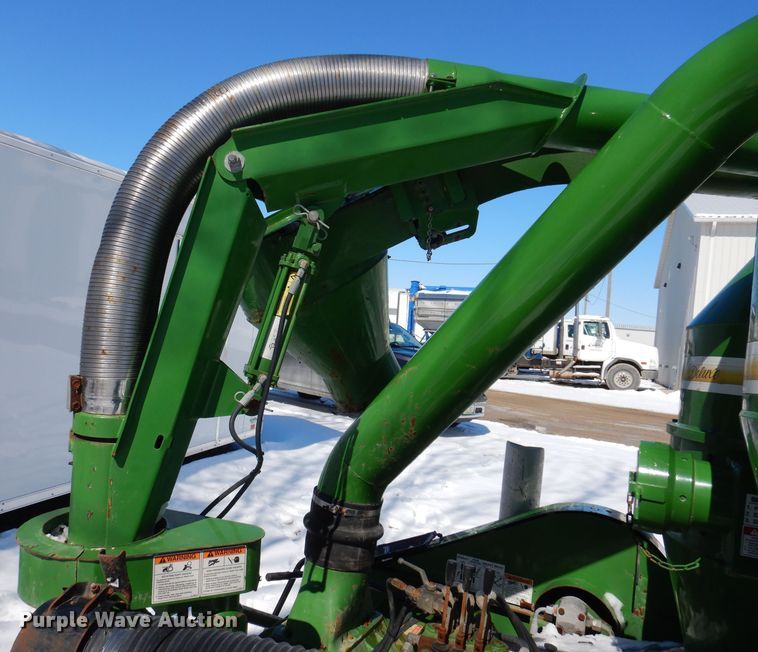 image for item DK5176 2011 Walinga 6614  grain vacuum