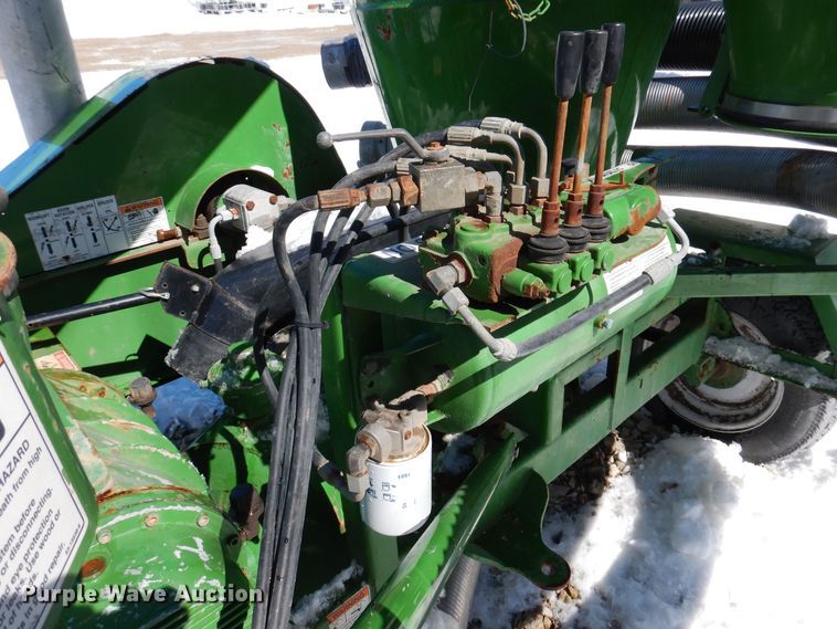 image for item DK5176 2011 Walinga 6614  grain vacuum