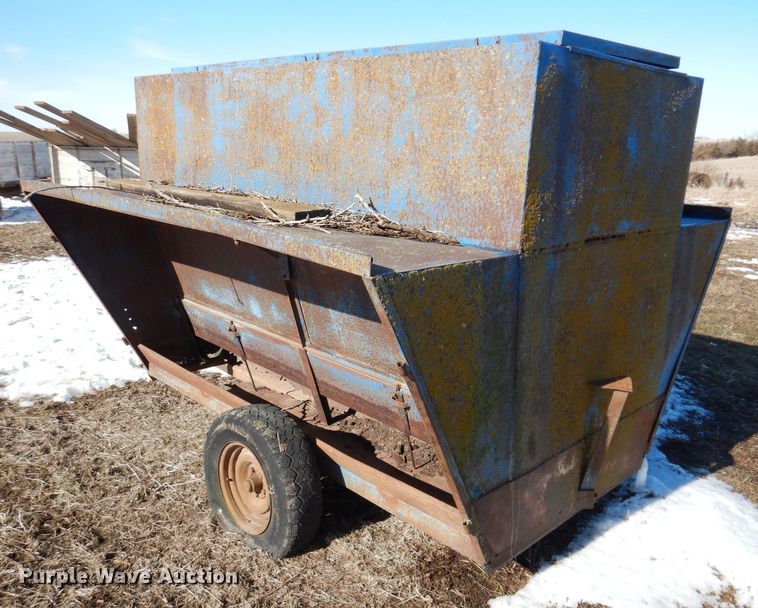 image for item DK5185 (2) creep feeders