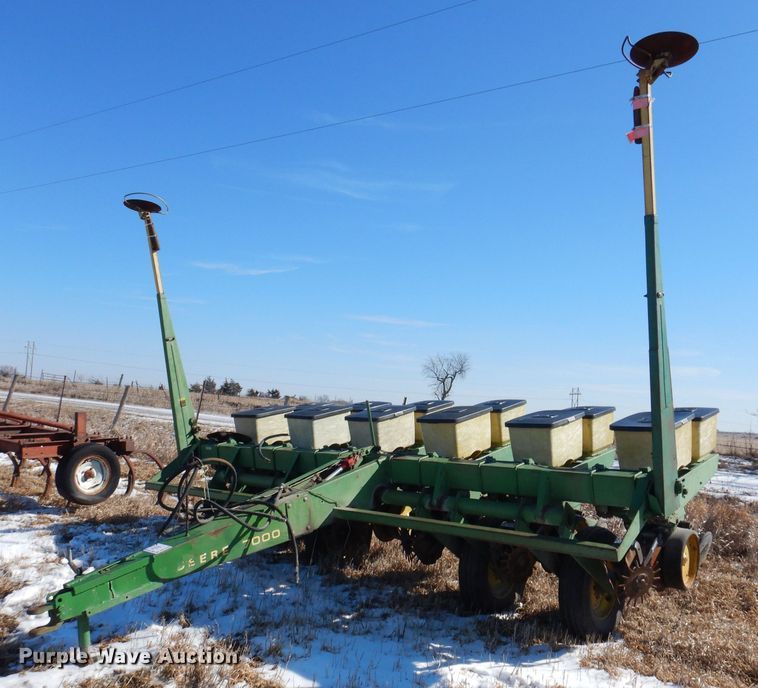 image for item DK5188 John Deere 7000  planter
